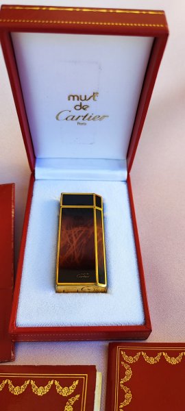 accendino Cartier in lacca cinese e oro